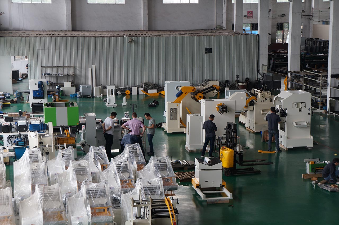 三合一送料機(jī)生產(chǎn) 三合一送料機(jī)生產(chǎn)