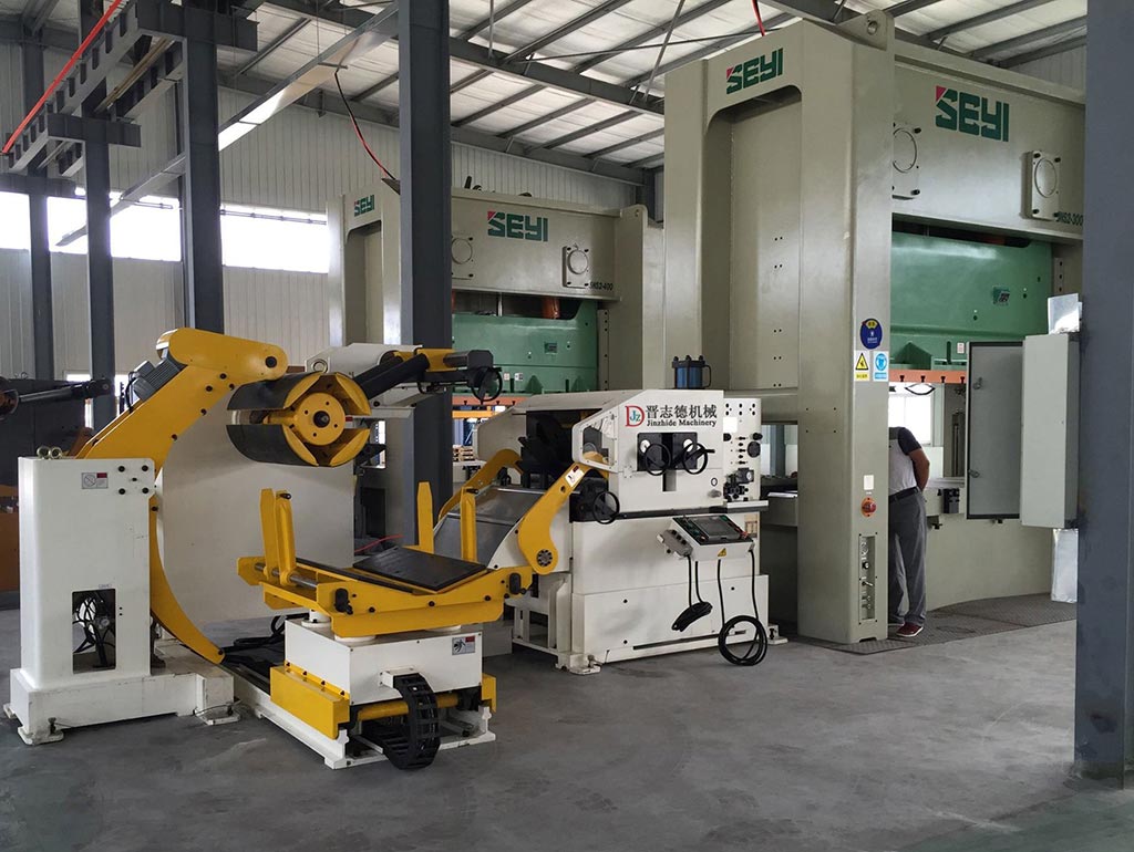 中標(biāo)三合一送料機(jī) 中標(biāo)三合一送料機(jī)