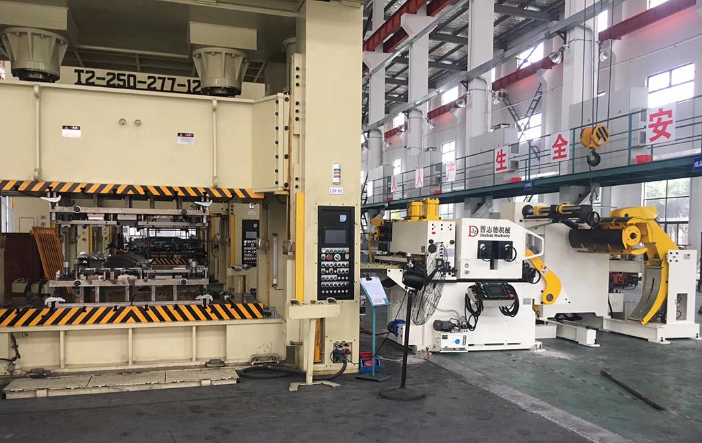 沖床設(shè)備中標(biāo) 沖床設(shè)備中標(biāo)