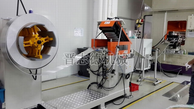 精密二合一NC送料機(jī)生產(chǎn)線