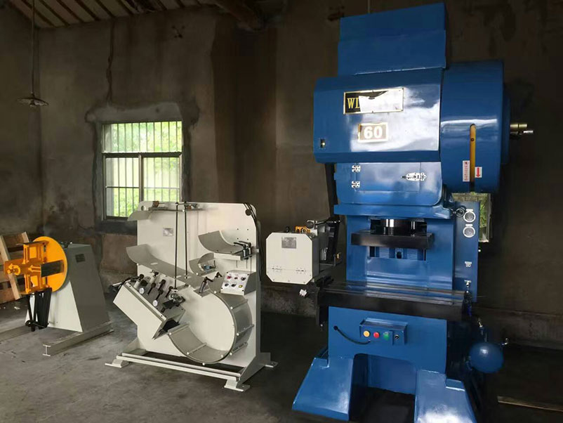 高速齒輪送料機(jī) 高速齒輪送料機(jī)