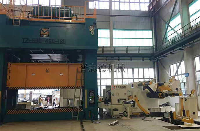 高張力三合一送料機(jī)使用 高張力三合一送料機(jī)使用