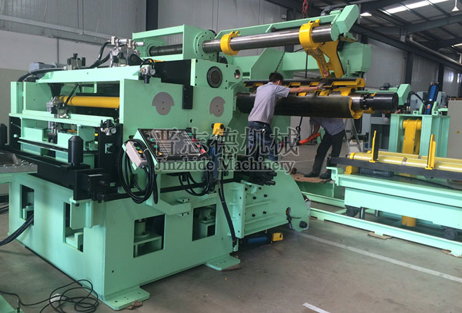 沖床送料機(jī)精工生產(chǎn) 沖床送料機(jī)精工生產(chǎn)