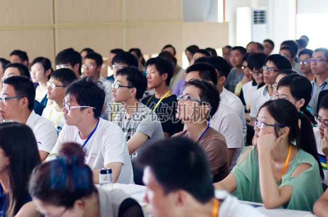 送料機(jī)知識(shí)培訓(xùn)現(xiàn)場(chǎng)