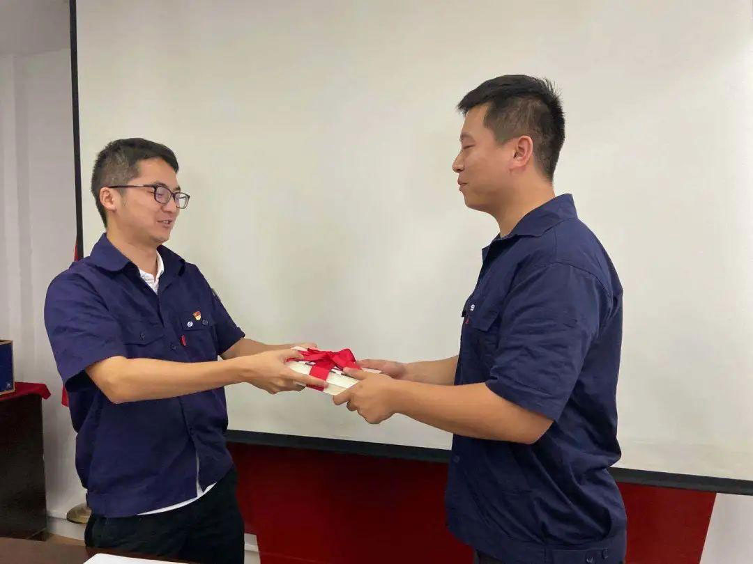 常州三合一送料機(jī)工廠拜師 常州三合一送料機(jī)工廠拜師