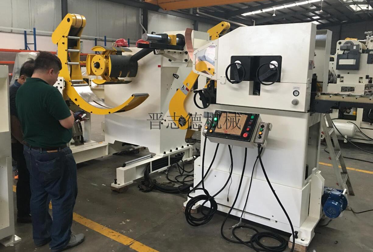 山西客戶考察送料機 山西客戶考察送料機