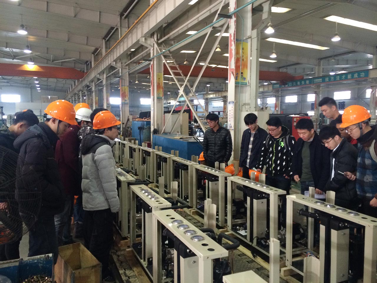 無錫師生來訪沖床自動化工廠 無錫師生來訪沖床自動化工廠