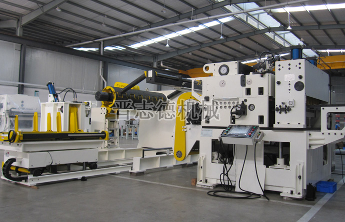 新款強力厚板三合一送料機 新款強力厚板三合一送料機