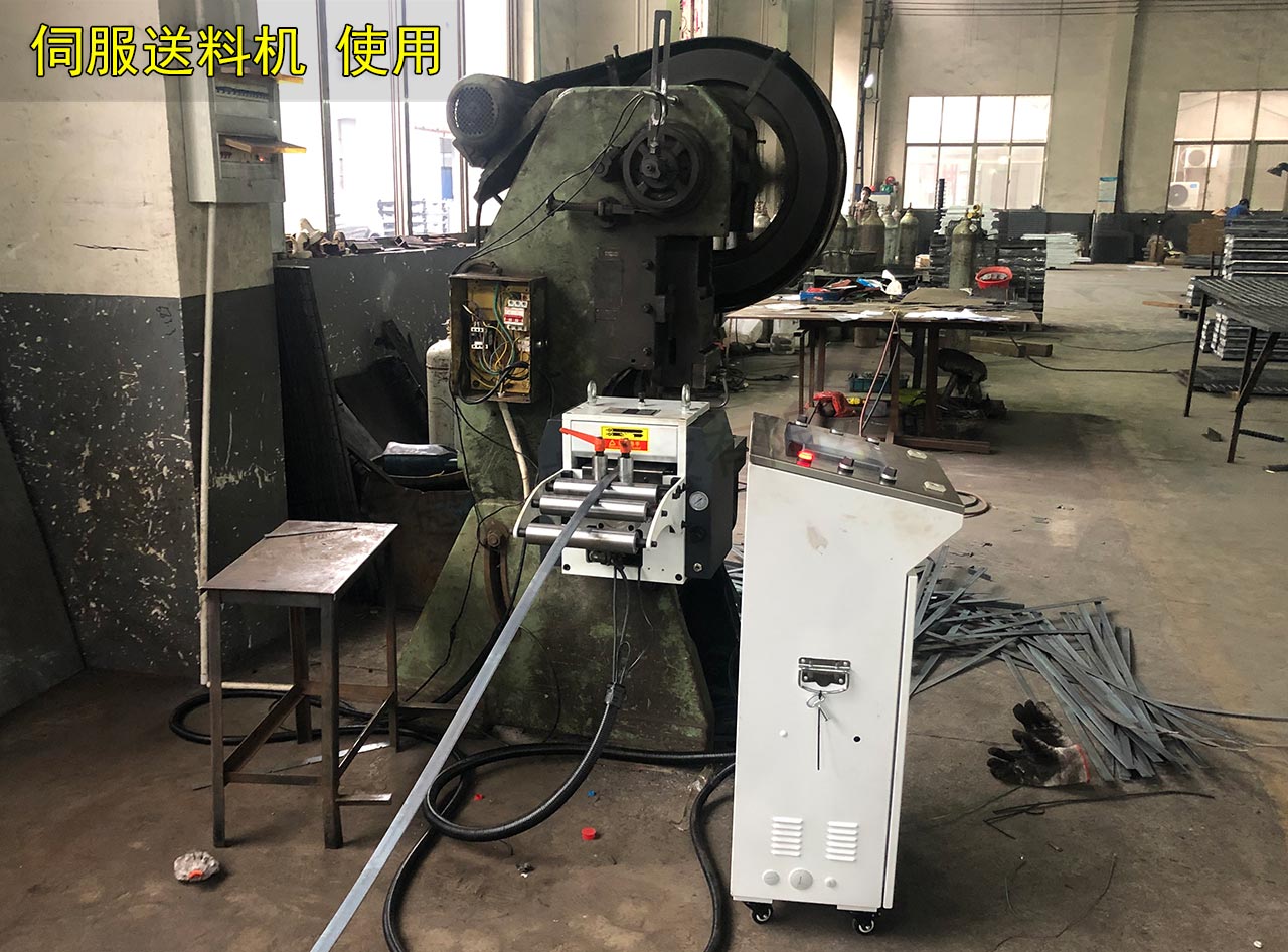 送料機(jī)怎么調(diào) 送料機(jī)怎么調(diào)