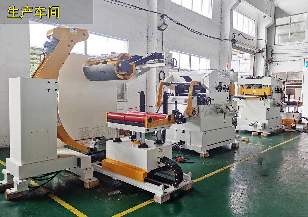 三合一送料機(jī)裝配車間援產(chǎn) 三合一送料機(jī)裝配車間援產(chǎn)