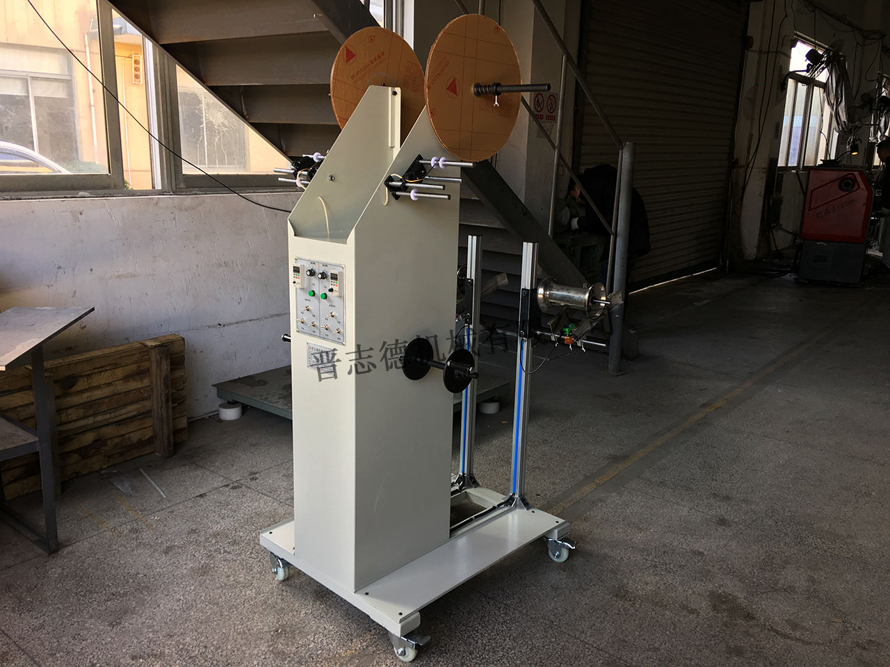 立式光控收料機(jī),立式雙盤端子收料機(jī),立式光控雙盤式收料機(jī) 立式光控收料機(jī),立式雙盤端子收料機(jī),立式光控雙盤式收料機(jī)